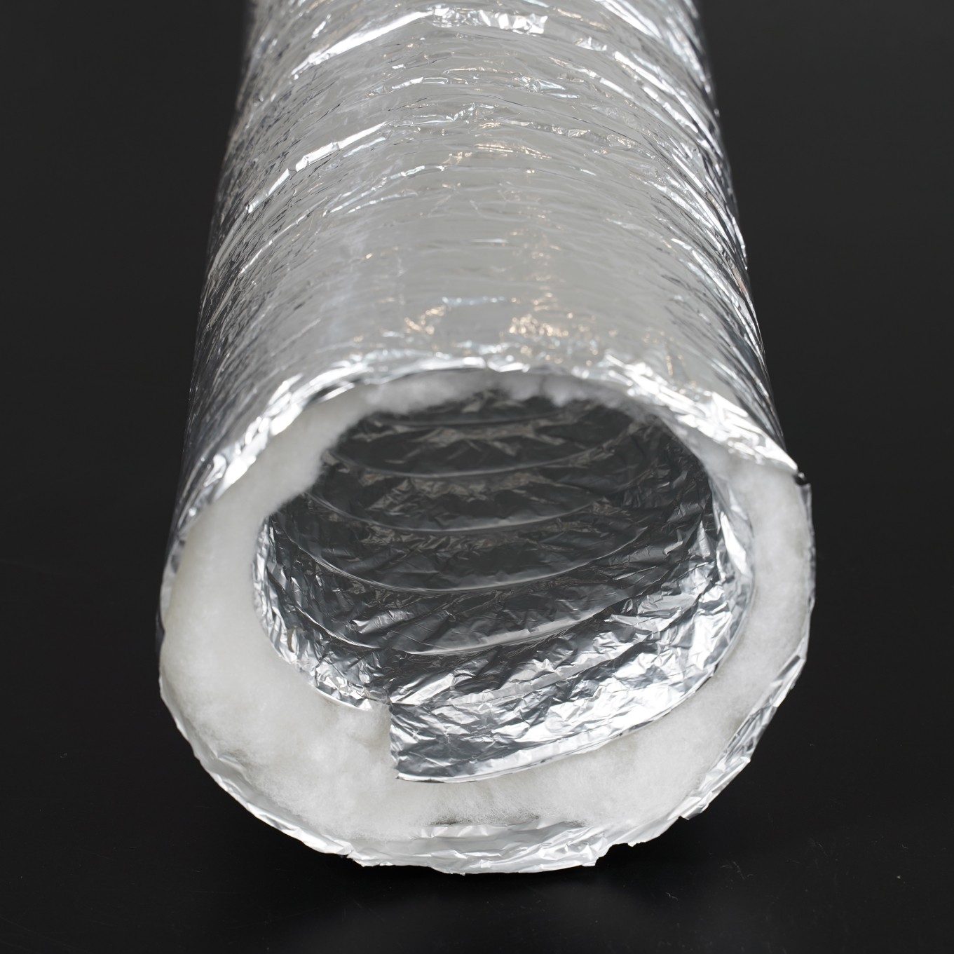 Insulated duct polyestar
